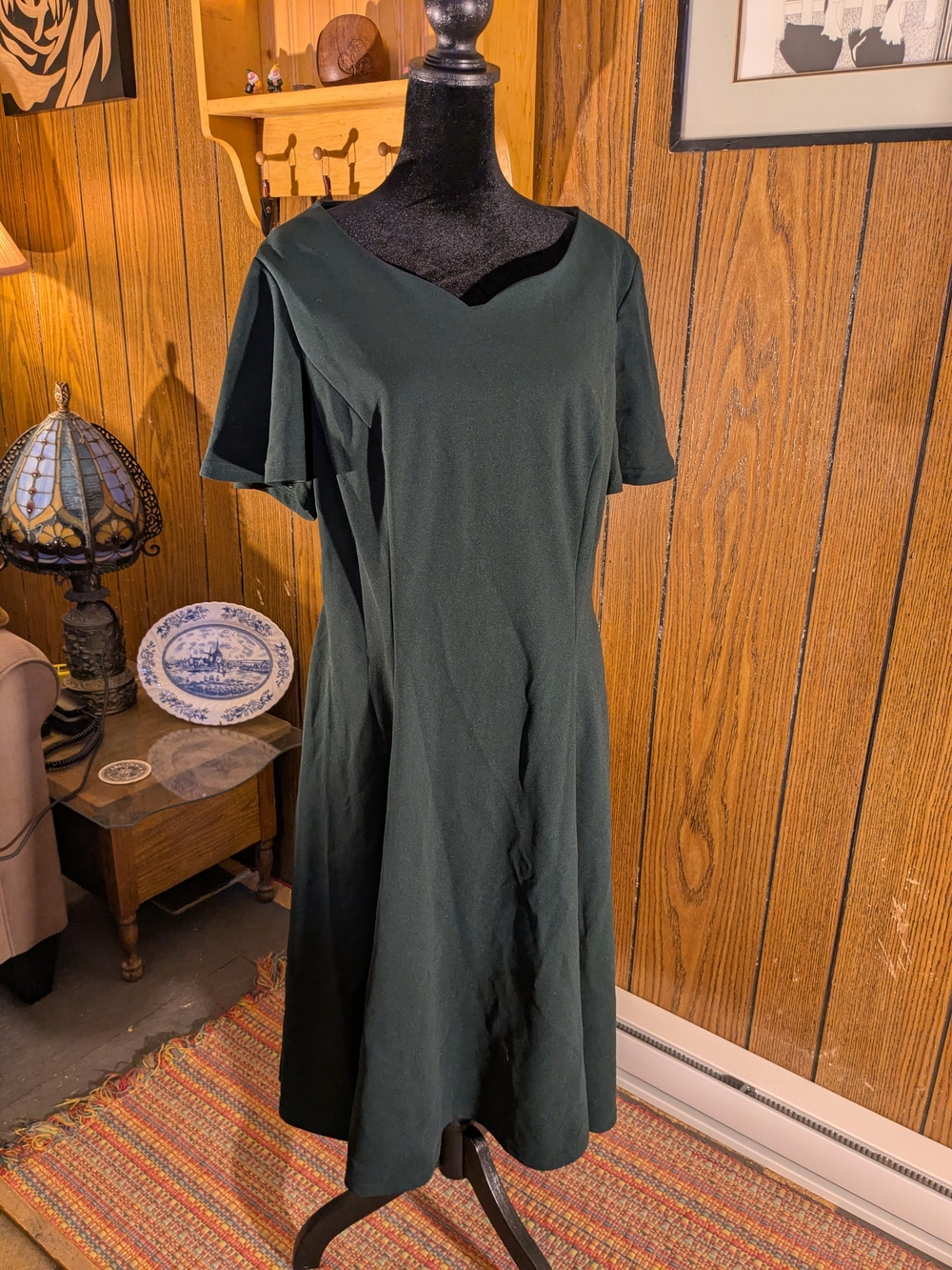 Women's Dark Green Short-Sleeve A-Line Midi Dress